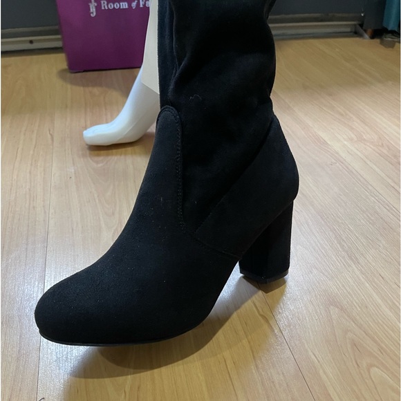 Room of Fashion, Chateau, Black Thigh High Boots Size 9 NWT - Picture 11 of 13